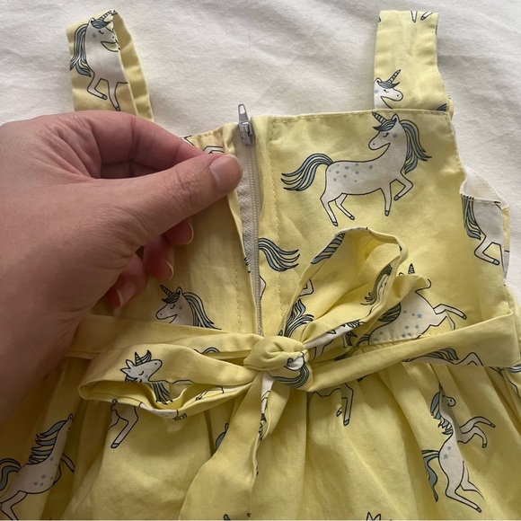 Lot (2) Baby Girl Dresses Blue Sanrio Pochacco Yellow Unicorns 12 Months - Picture 11 of 16